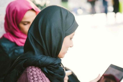 Tacikistanda hicab qadağan edildi