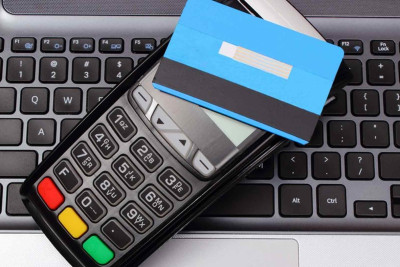 Azərbaycanda nağdsız ödənişlərin məbləği mayda 60% artıb