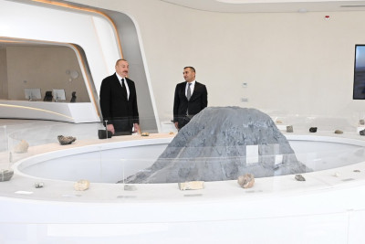 İlham Əliyev Palçıq Vulkanları Turizm Kompleksinin açılışında iştirak edib