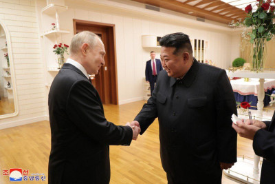 Putin Şimali Koreyada səfərdədir - CANLI