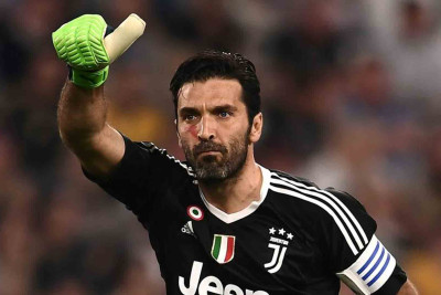 Buffon İtaliya millisinin idman direktoru olub
