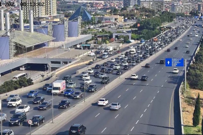 İyul ayının ilk günü Bakıda tıxac olan yollar - SİYAHI