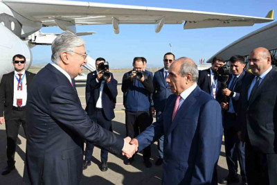 Qazaxıstan Prezidenti Kasım-Jomart Tokayev Azərbaycana səfərə gəlib