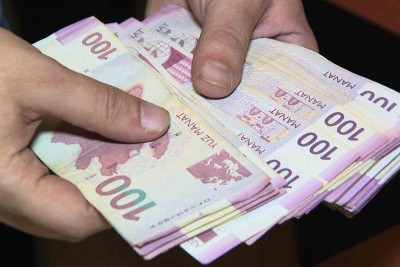 Bakıda çimərlikdən 9 min manatlıq oğurluq edilib