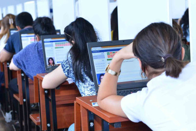 Müəllimlərin işə qəbulu üzrə müsabiqənin test imtahanı mərhələsi başlayıb