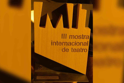 Gəncə teatrı Portuqaliyada beynəlxalq mükafata layiq görülüb