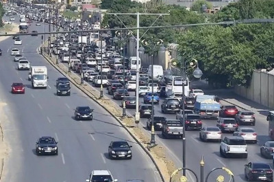 Bakıda tıxac olan yollar - SİYAHI