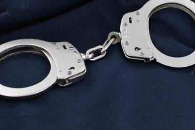 Özünü general kimi təqdim edərək 61 min manatı talamaqda şübhəli bilinən şəxs həbs olunub