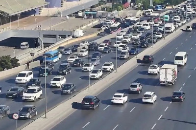 Bakıda tıxac olan yollar - SİYAHI