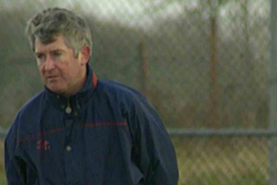 İrlandiyalı qadın futbolçular baş məşqçini cinsi təcavüzdə ittiham ediblər