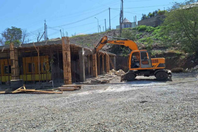 Gəncə şəhərində daha bir qanunsuz tikintinin qarşısı alınıb