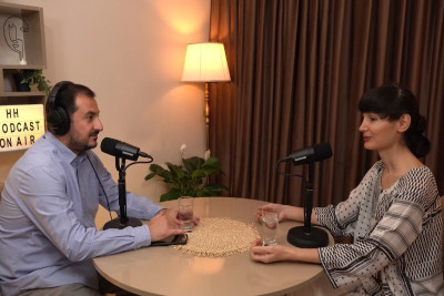 Vaqif Mustafazadənin xələfi mikrofon qarşısına keçib - VİDEO