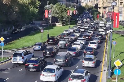Bakıda tıxac olan yollar - SİYAHI