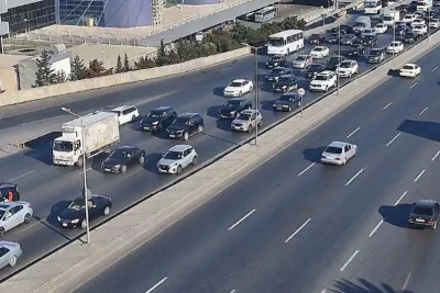 Bakıda tıxac olan yollar - SİYAHI