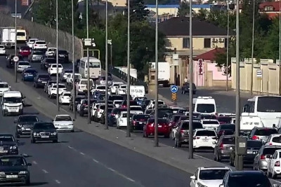 Avqust ayının ilk günündə Bakıda tıxac olan yollar - SİYAHI