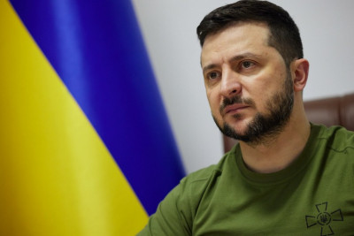 Zelenski müharibə zamanı həlak olan hərbçilərin sayını açıqlayıb
