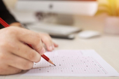 DİM buraxılış imtahanında iştirak edənlərə müraciət ünvanlayıb