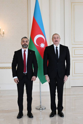 İlham Əliyev Albaniyanın yeni səfirinin etimadnaməsini qəbul edib