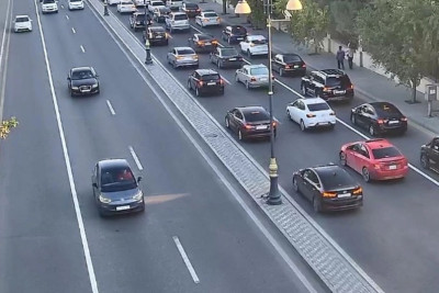 Bakının bir sıra yollarında tıxac var - SİYAHI