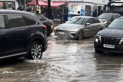 Bakıda bəzi yollarda sıxlıq müşahidə olunur - SİYAHI