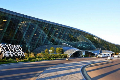 Bakı aeroportu payız-qış uçuş cədvəlinə keçir