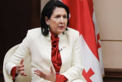 Zurabişvili Baş Prokurorluqda dindirilməkdən imtina ETDİ