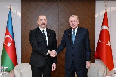 Bişkekdə Azərbaycan Prezidenti İlham Əliyevin Türkiyə Prezidenti Rəcəb Tayyib Ərdoğan ilə görüşü olub - YENİLƏNİB