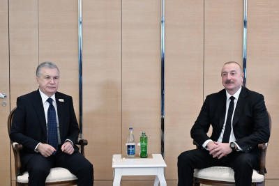 İlham Əliyev və Şavkat Mirziyoyev videobağlantı vasitəsi ilə Xankəndidə tikiş fabrikinin açılışında iştirak ediblər
