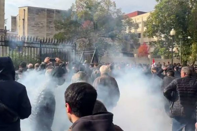 Abxaziyanı etiraz dalğası bürüdü