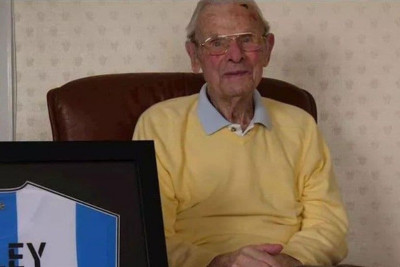 Planetin ən yaşlı futbolçusu 104 yaşında vəfat etdi