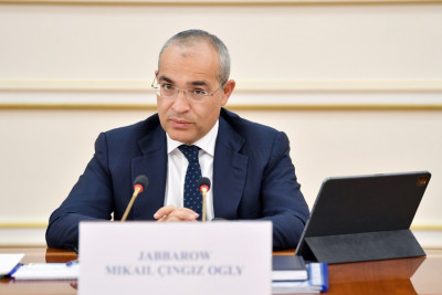 Mikayıl Cabbarov dünya çempionatında qızıl medal qazanan güləşçiləri təbrik edib