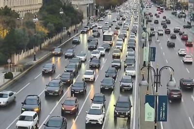Bakıda tıxac olan yollar - SİYAHI