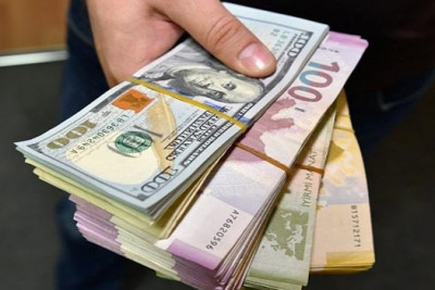 Tramp seçilən kimi dollar bahalaşdı: Manatı nə gözləyir?