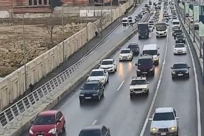 Bakıda tıxac olan yollar açıqlanıb - SİYAHI