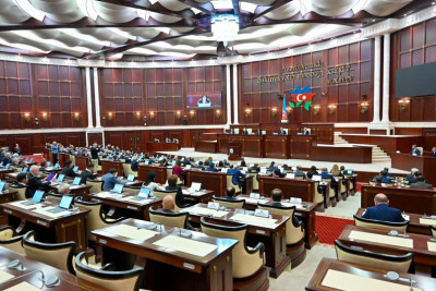 Milli Məclisin növbəti plenar iclası başlayıb, gündəlikdə 16 məsələ var