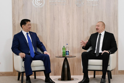İlham Əliyev Monqolustan Prezidenti ilə görüşüb