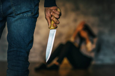Mingəçevirdə kişi boşandığı arvadını 9 il sonra ÜRƏYİNDƏN BIÇAQLADI