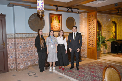 Leyla və Arzu Əliyevalar muzeydə - FOTO