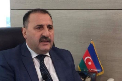 Vətəndaşı şantaj edən sabiq deputatın şikayəti əsasında məhkəmə başlayır