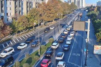 Bakının bir sıra yollarında tıxac var - SİYAHI