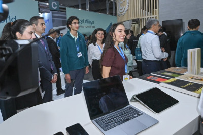 Heydər Əliyev Fondunun vitse-prezidenti Leyla Əliyeva və Prezidentin köməkçisi Anar Ələkbərov COP29 məkanındakı Azərbaycan pavilyonunu ziyarət ediblər