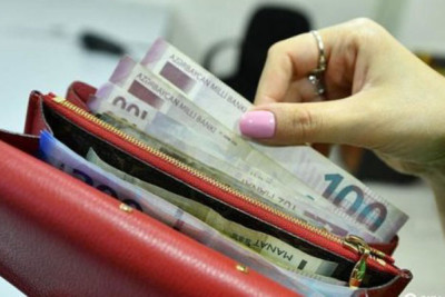 Azərbaycanda sosial müavinətlər artırılıb