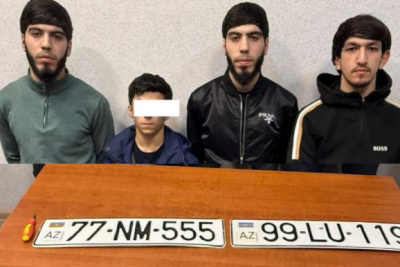 Polis maşın nömrəsi oğurlayan "Limonçik Əli"ni və dostlarını saxladı - FOTO