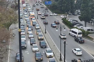 Bakıda tıxac olan yollar - SİYAHI