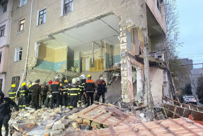 Sumqayıtda yaşayış binasında güclü partlayış - FOTO - YENİLƏNİB