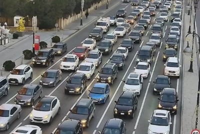 Bakıda tıxac olan yollar açıqlanıb – SİYAHI