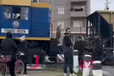 Yeni Suraxanıda qatarın yolu bağlamasına RƏSMİ AÇIQLAMA – VİDEO