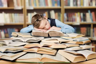 Savadlı etmək, yoxsa savadsızlığa sürükləmək? – 3 yaşlı uşaqların TƏHSİL QALMAQALI