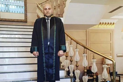 Nüfuz alverində ittiham olunan vəkilə hökm oxundu