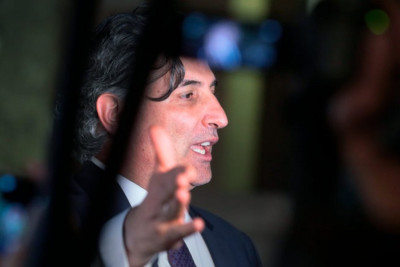 Azərbaycan əsilli sabiq vəkilin adı daha bir dələduzluqda hallanır